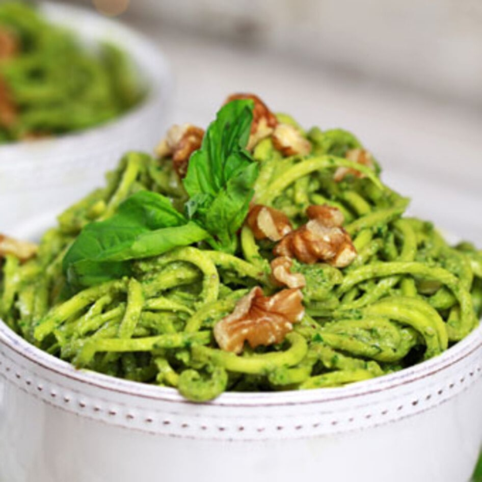 Walnut Basil Pesto With Zucchini Noodles